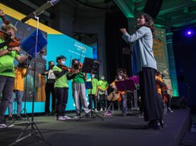 DaLaNota recibe un premio por su labor como proyecto para la infancia y juventud